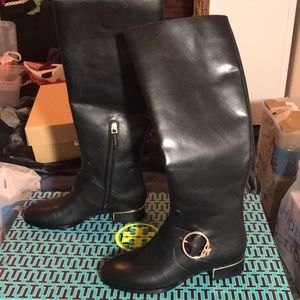Tory Burch Leather boots absolutely stunning NWT